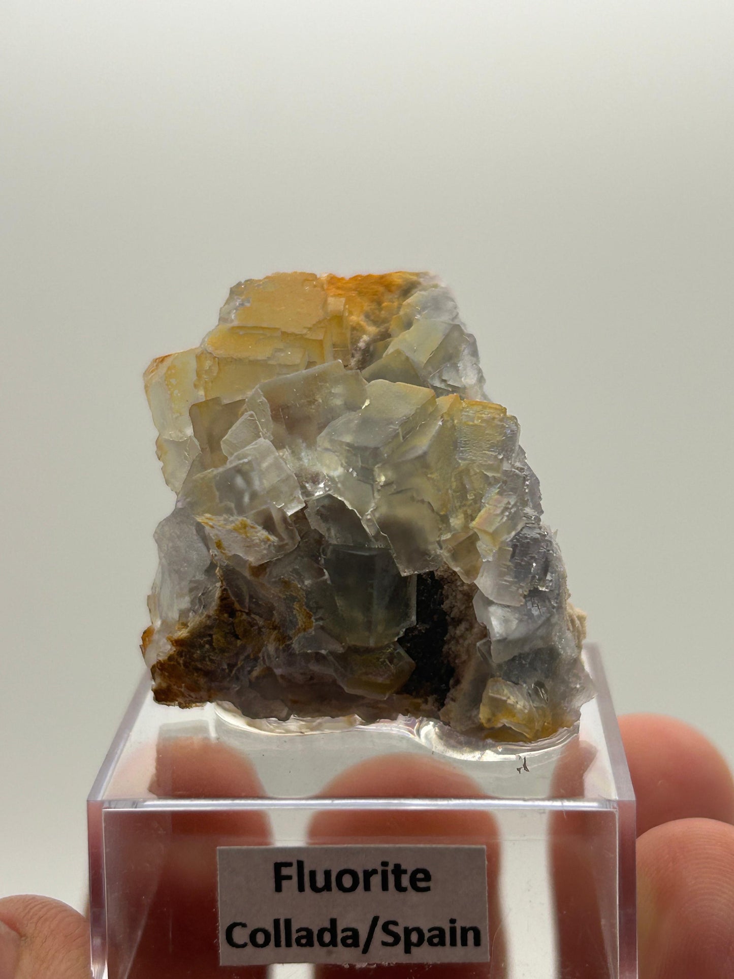 Fluorite azzurra cubica