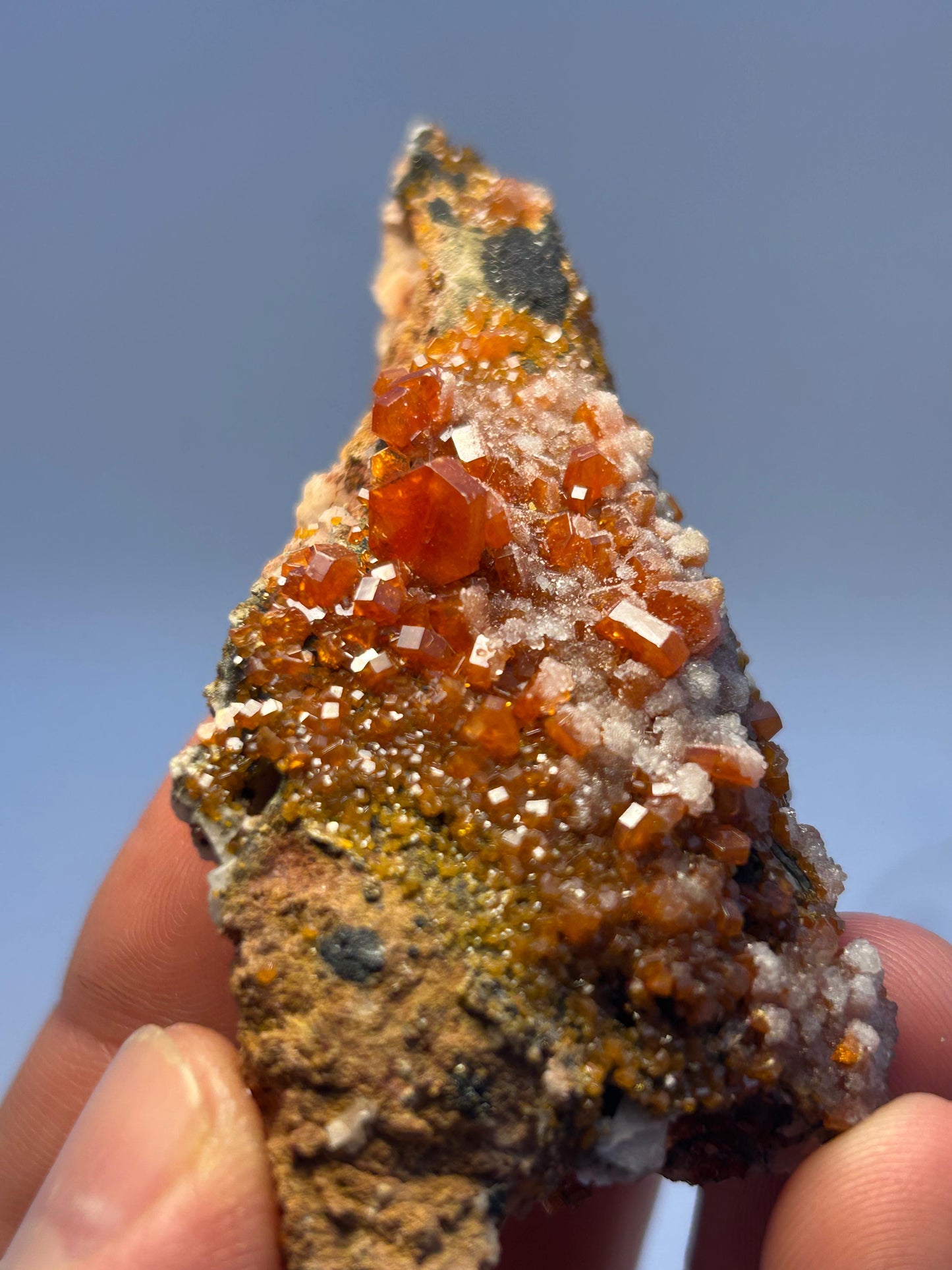 Vanadinite con calcite