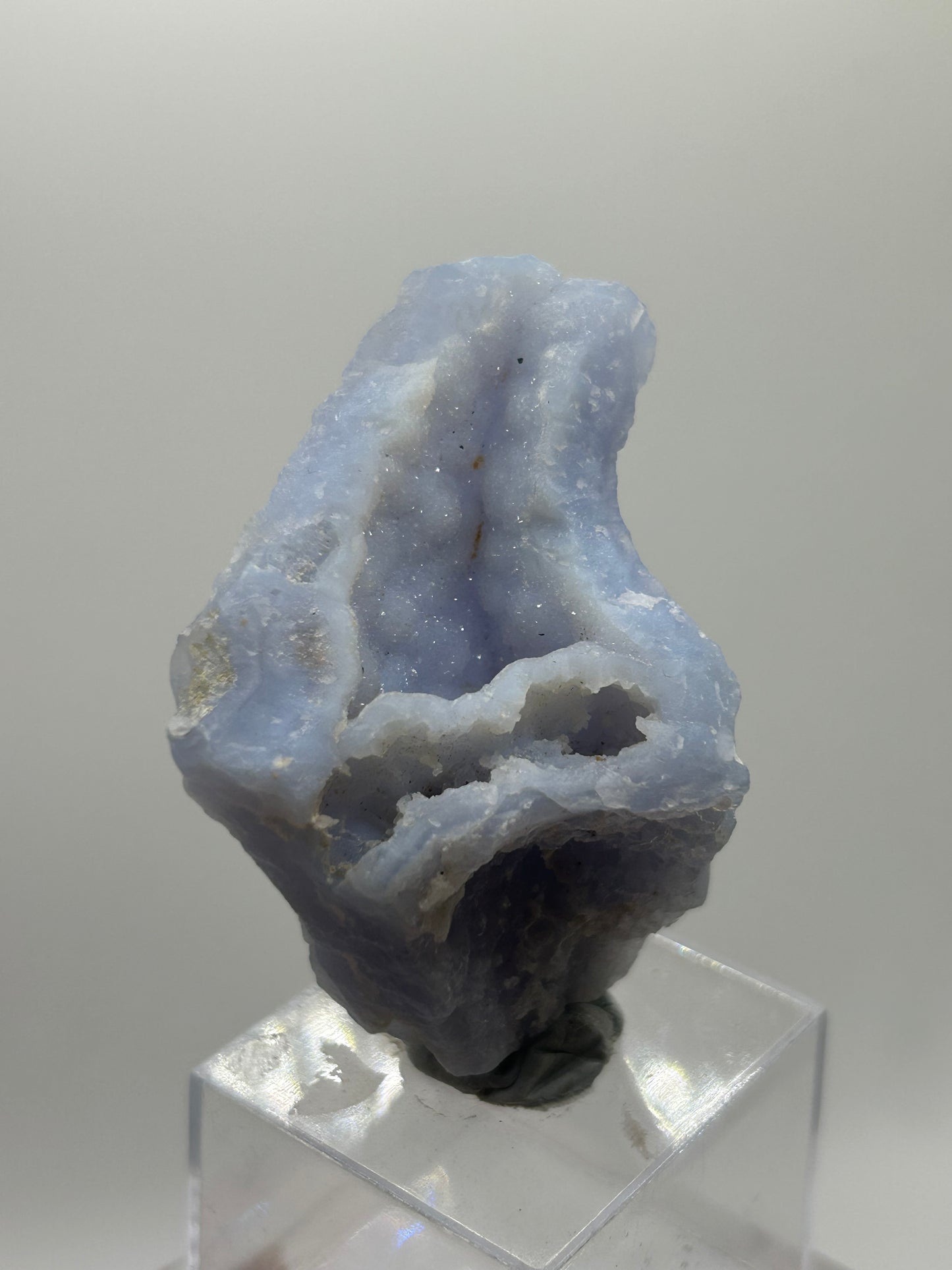 Geode di calcedonio azzurro
