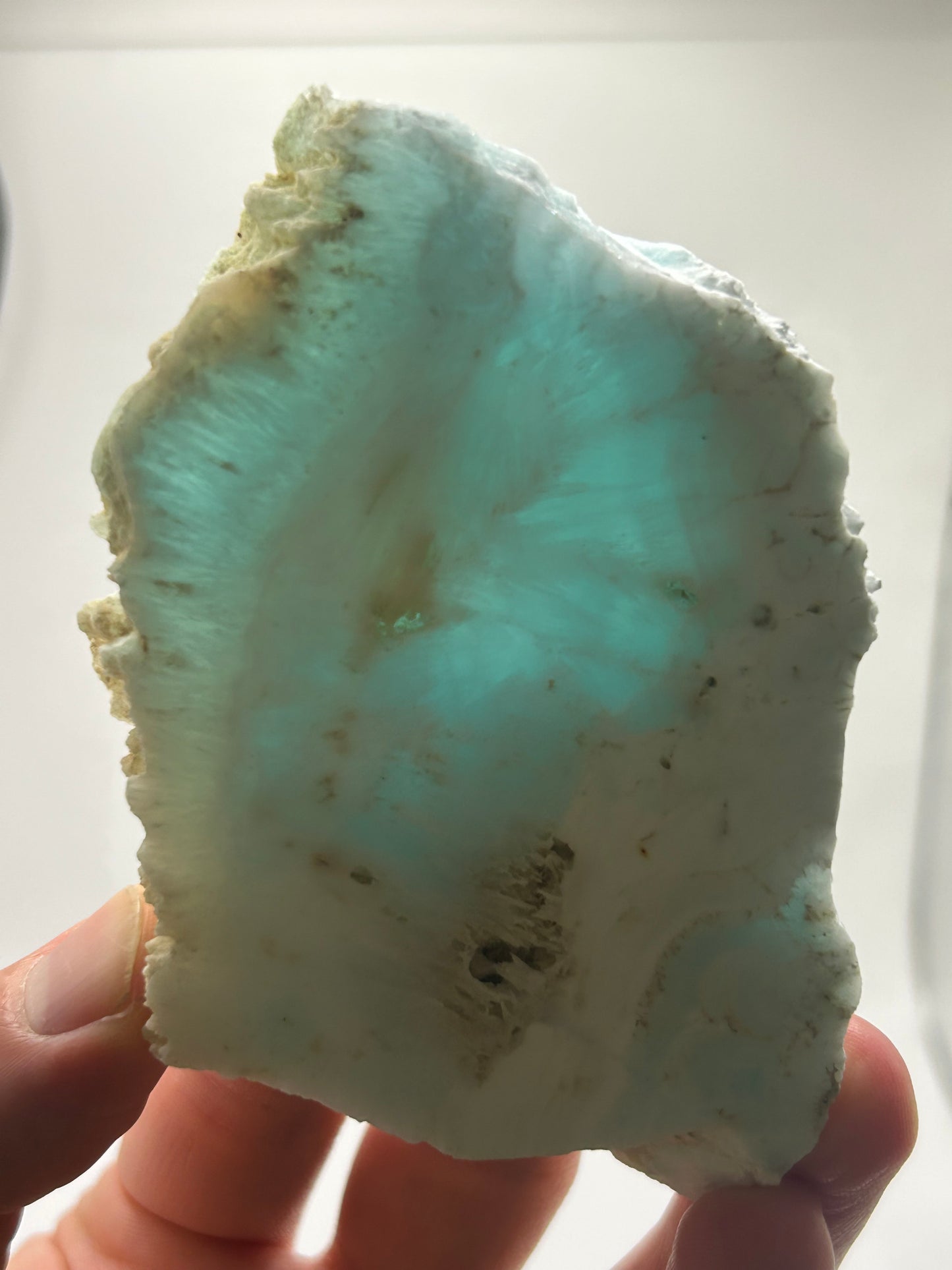 Grande fetta di larimar