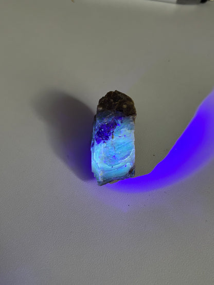 Ambra blu grezza