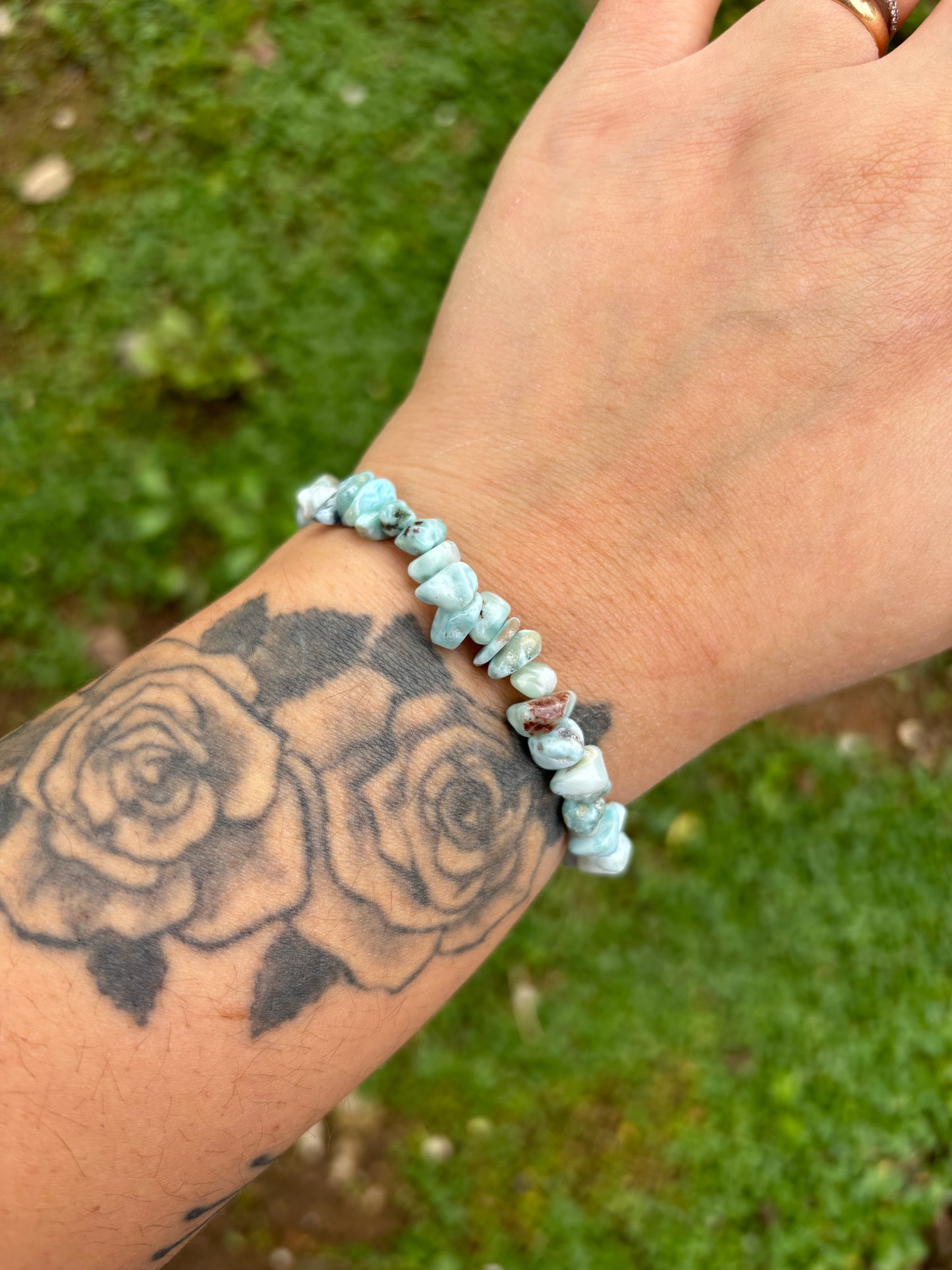 Braccialetto in chips in larimar