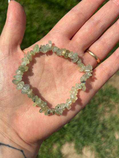 Braccialetto in chips di prehnite