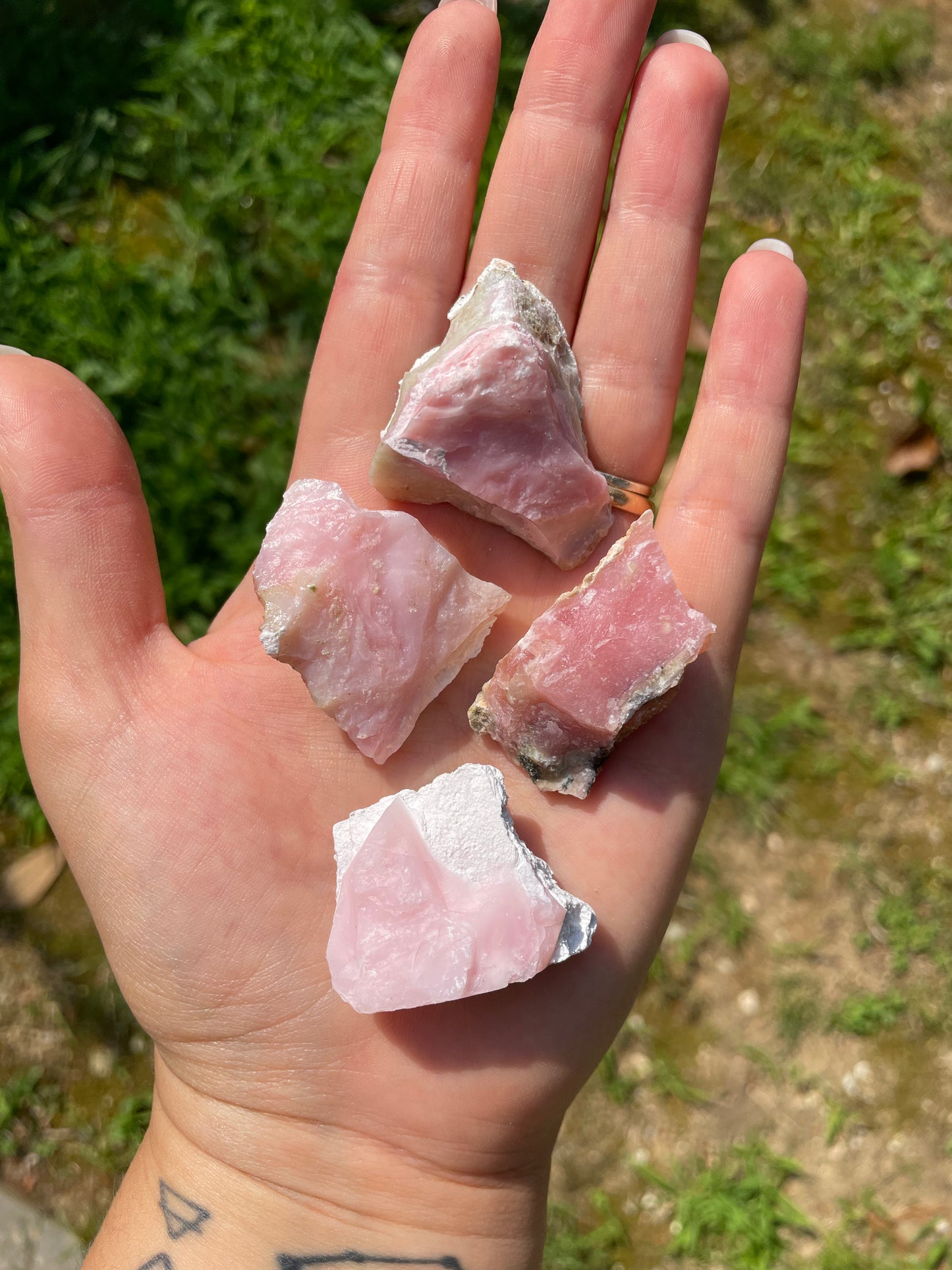 Opale rosa grezzo