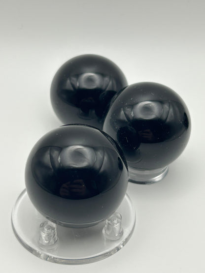Sfera in ossidiana nera