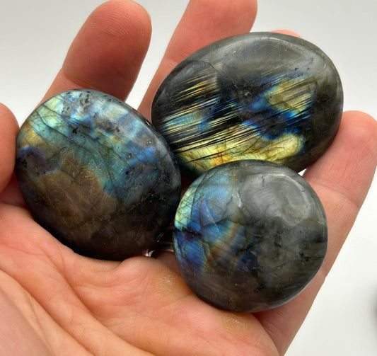 Palmstone in labradorite
