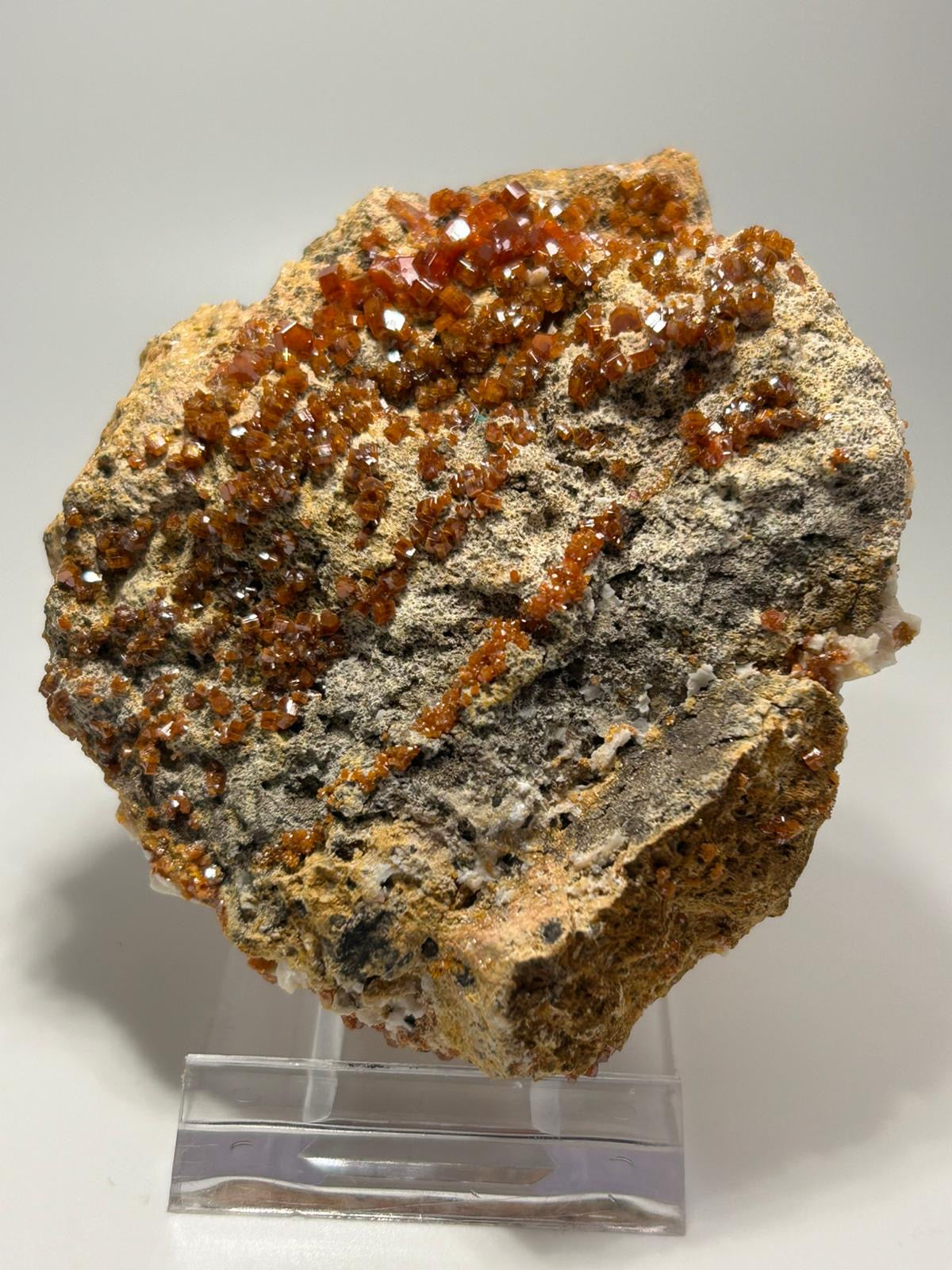Vanadinite grezza