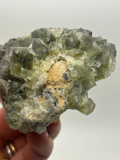 Fluorite con arseniopirite